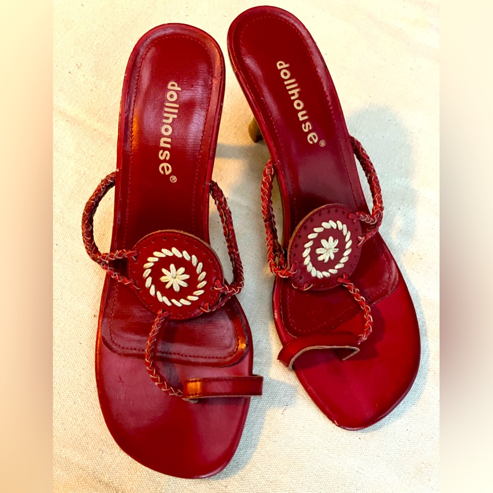 Dollhouse Heel Sandals,RedFawn style. 7.5 thong w/toestrap. Summertime color!!